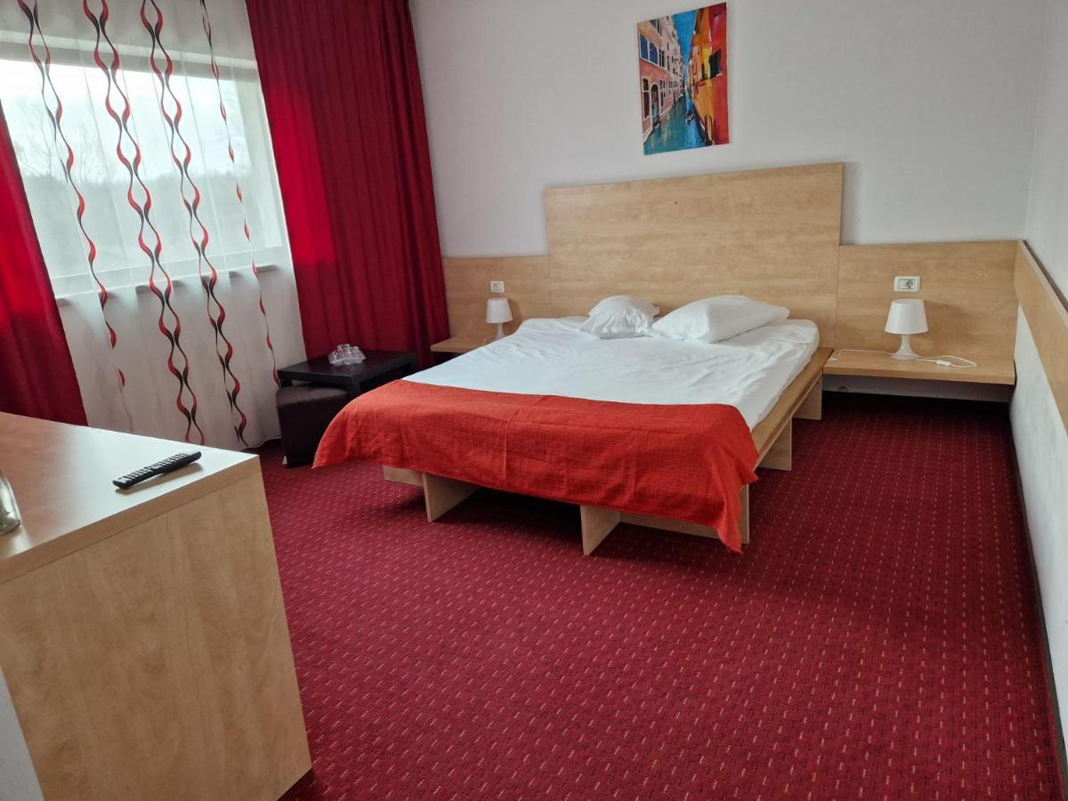 Pensiunea Carpe Diem Râmnicu Vâlcea Exterior foto