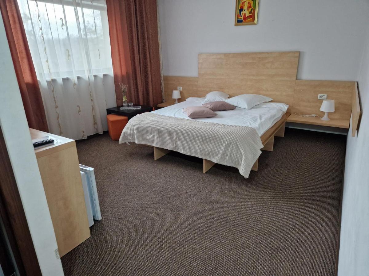 Pensiunea Carpe Diem Râmnicu Vâlcea Exterior foto